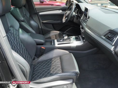 Used 2018 Audi SQ5 Premium Plus w/ Navigation Package AWD/4WD image 31