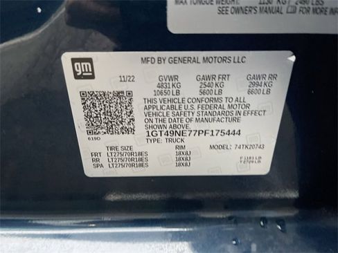 Certified 2023 GMC Sierra 2500 SLT w/ SLT Preferred Package image 33