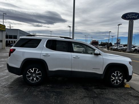 Used 2023 GMC Acadia SLT image 6