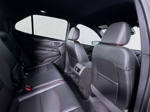 Used 2023 Chevrolet Equinox RS w/ RS Leather Package FWD image 27