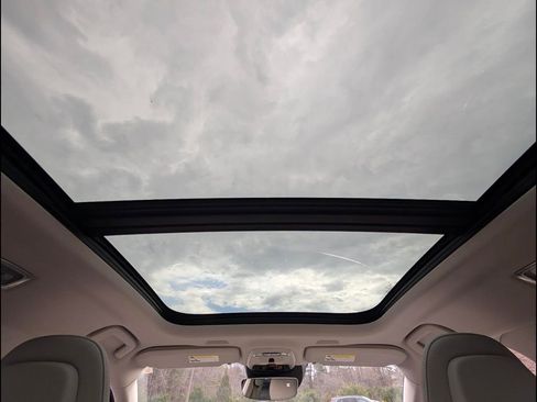 Used 2018 Volvo V90 T6 Cross Country w/ Convenience Package AWD/4WD image 15