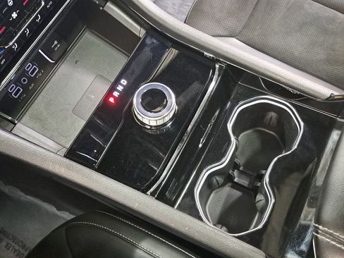 Used 2023 Jeep Grand Cherokee Altitude AWD/4WD image 19