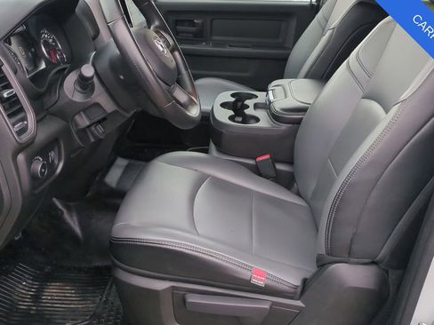 Used 2022 RAM 2500 Tradesman w/ Chrome Appearance Group image 16