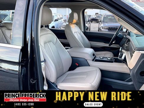 Used 2024 Ford Expedition Max Limited image 7
