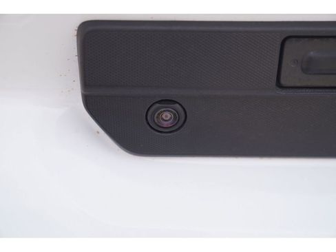 Used 2020 GMC Sierra 1500 Elevation w/ Elevation Value Package AWD/4WD image 11