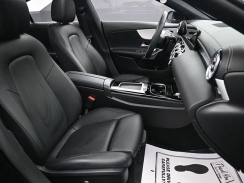 Used 2024 Mercedes-Benz CLA 250 CLA 250 image 33