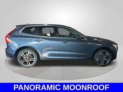 Used 2020 Volvo XC60 T5 Momentum image 4