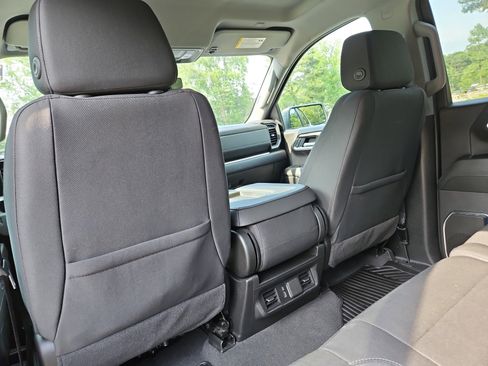 Used 2025 Chevrolet Silverado 1500 LT image 20