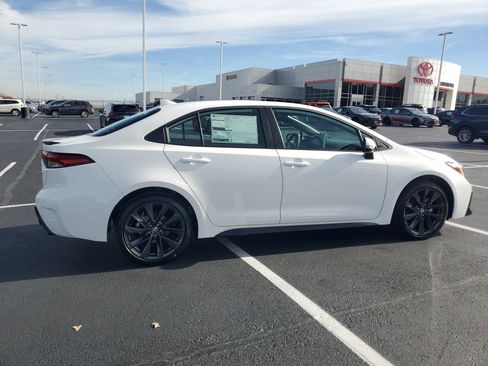 New 2026 Toyota Corolla XSE image 5