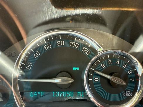 Used 2011 Chevrolet HHR LT FWD image 29