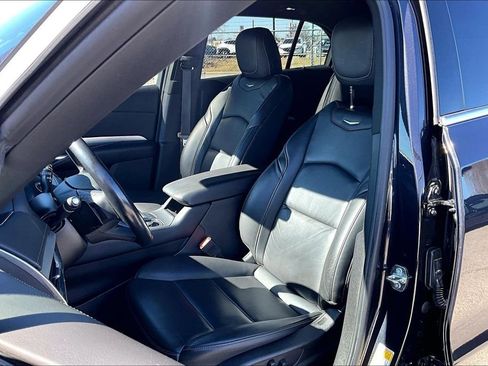Used 2023 Cadillac XT4 Premium Luxury FWD image 36