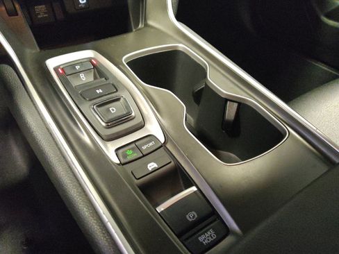 Used 2020 Honda Accord Hybrid Sedan image 26