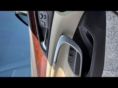Used 2016 Buick Regal FWD image 18