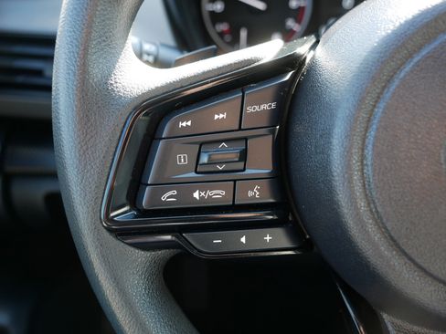 Used 2025 Subaru Crosstrek 2.0i Premium AWD/4WD image 31