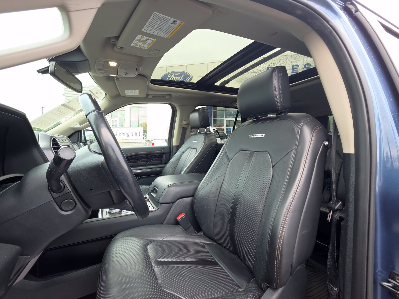Used 2019 Ford Expedition Platinum AWD/4WD image 12