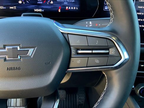 Used 2024 Chevrolet Traverse Z71 w/ Enhanced Driving Package image 25