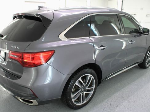 Used 2018 Acura MDX FWD w/ Advance Package image 10