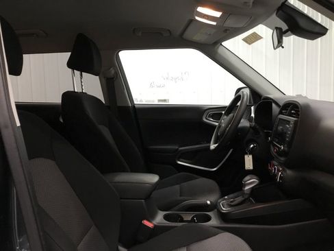 Used 2024 Kia Soul LX w/ LX Technology Package image 19