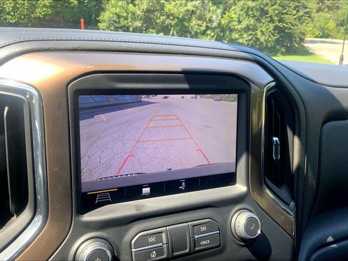 Used 2019 Chevrolet Silverado 1500 High Country AWD/4WD image 22