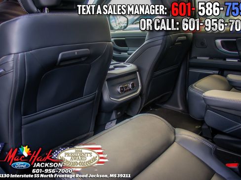 New 2026 Ford Expedition Platinum image 40