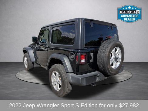 Used 2022 Jeep Wrangler Sport AWD/4WD image 3