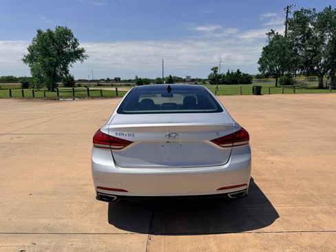 Used 2015 Hyundai Genesis 3.8 w/ Option Group 02 RWD image 9