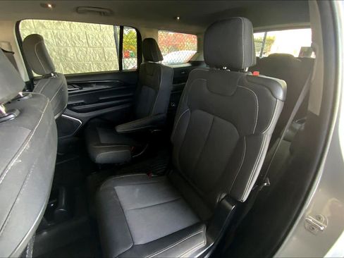 Used 2021 Jeep Grand Cherokee L Laredo w/ Luxury Tech Group I image 19