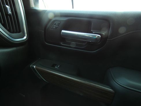 Used 2021 Chevrolet Silverado 1500 High Country w/ Technology Package AWD/4WD image 25