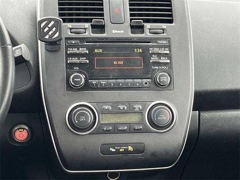 Used 2015 Nissan Leaf S w/ Charge Package image 15