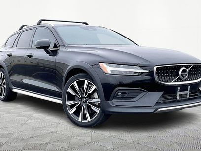 Used 2020 Volvo V60 T5 Cross Country w/ Protection Package Premier