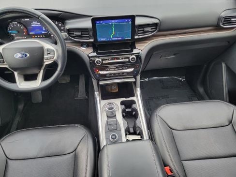 Used 2022 Ford Explorer Limited w/ Equipment Group 301A image 26