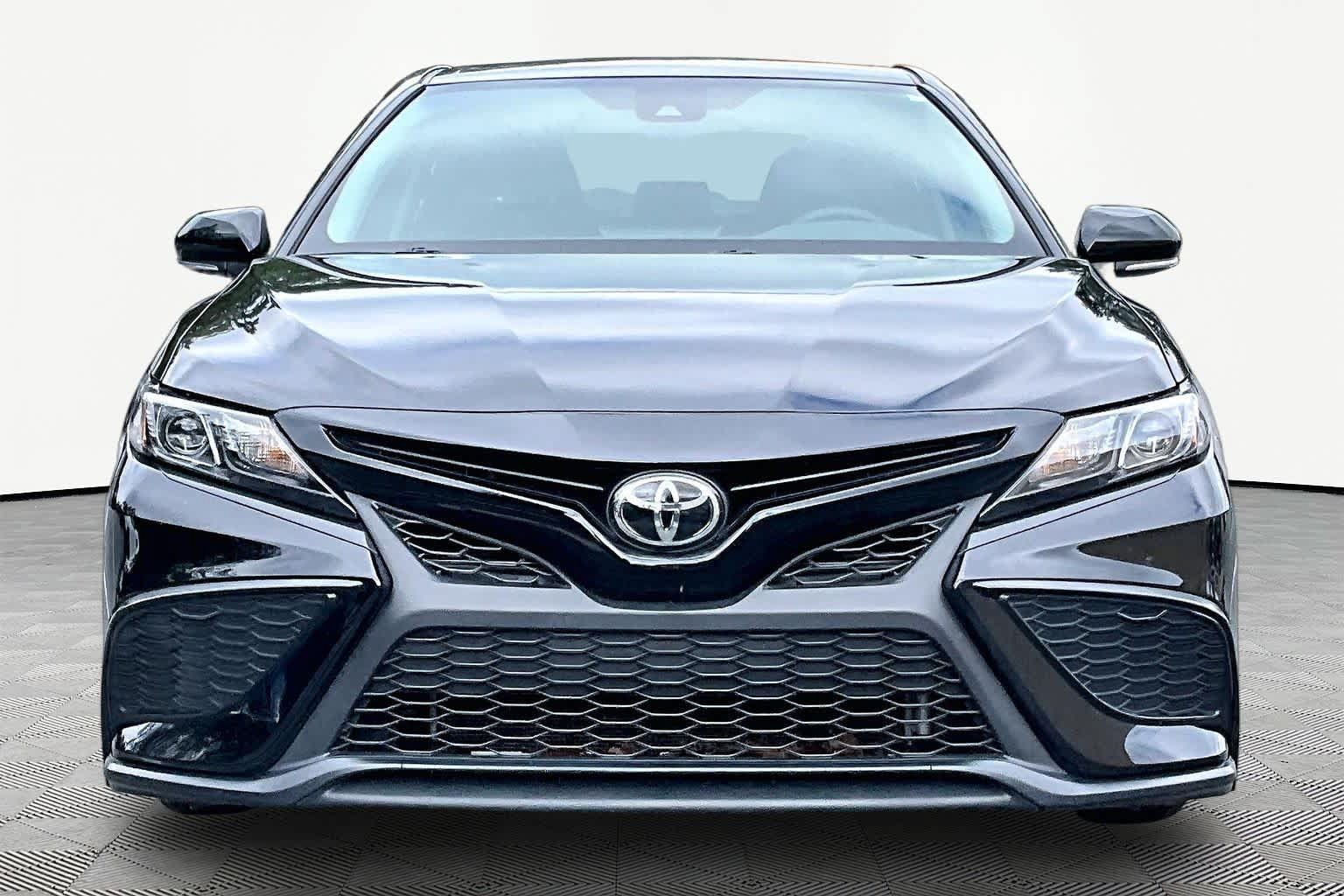 Certified 2024 Toyota Camry SE FWD image 4