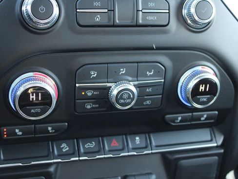 Used 2022 GMC Sierra 1500 SLE w/ X31 Off-Road Package image 37