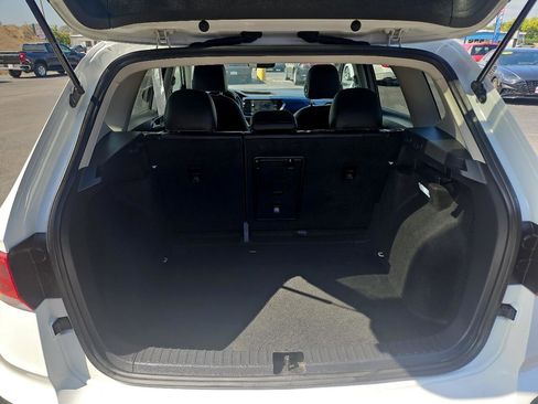 Used 2024 Volkswagen Taos SE image 13