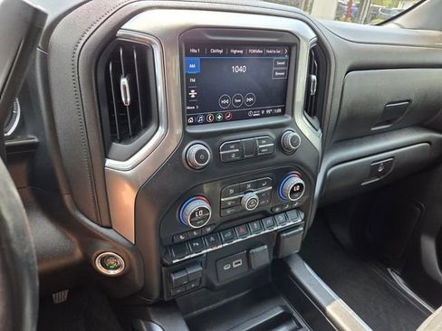 Used 2022 Chevrolet Silverado 1500 LTZ image 23