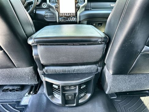 Used 2024 RAM 2500 Laramie AWD/4WD image 21
