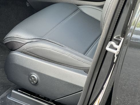 New 2026 Mercedes-Benz GLC 300 4MATIC image 19