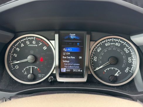 Certified 2023 Toyota Tacoma SR5 w/ Technology Package AWD/4WD image 22