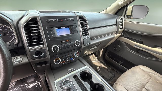Used 2018 Ford Expedition Max XLT w/ Equipment Group 201A AWD/4WD image 24