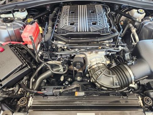 Used 2019 Chevrolet Camaro ZL1 RWD image 33