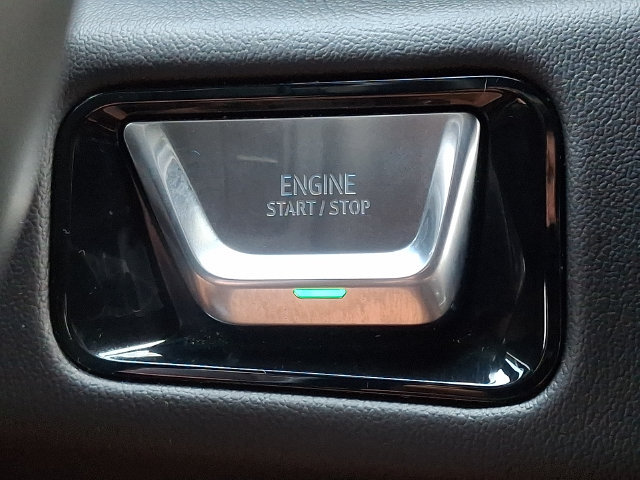 Used 2025 GMC Yukon Denali AWD/4WD image 23