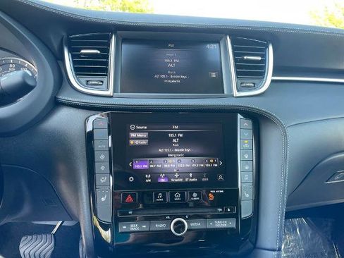 Certified 2025 INFINITI QX50 Luxe AWD/4WD image 21