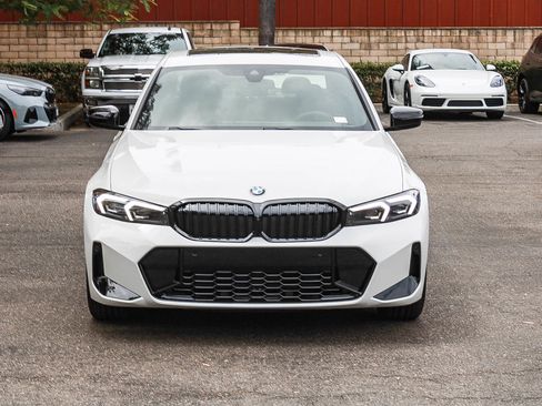 New 2026 BMW 330i Sedan w/ M Sport Package RWD image 2