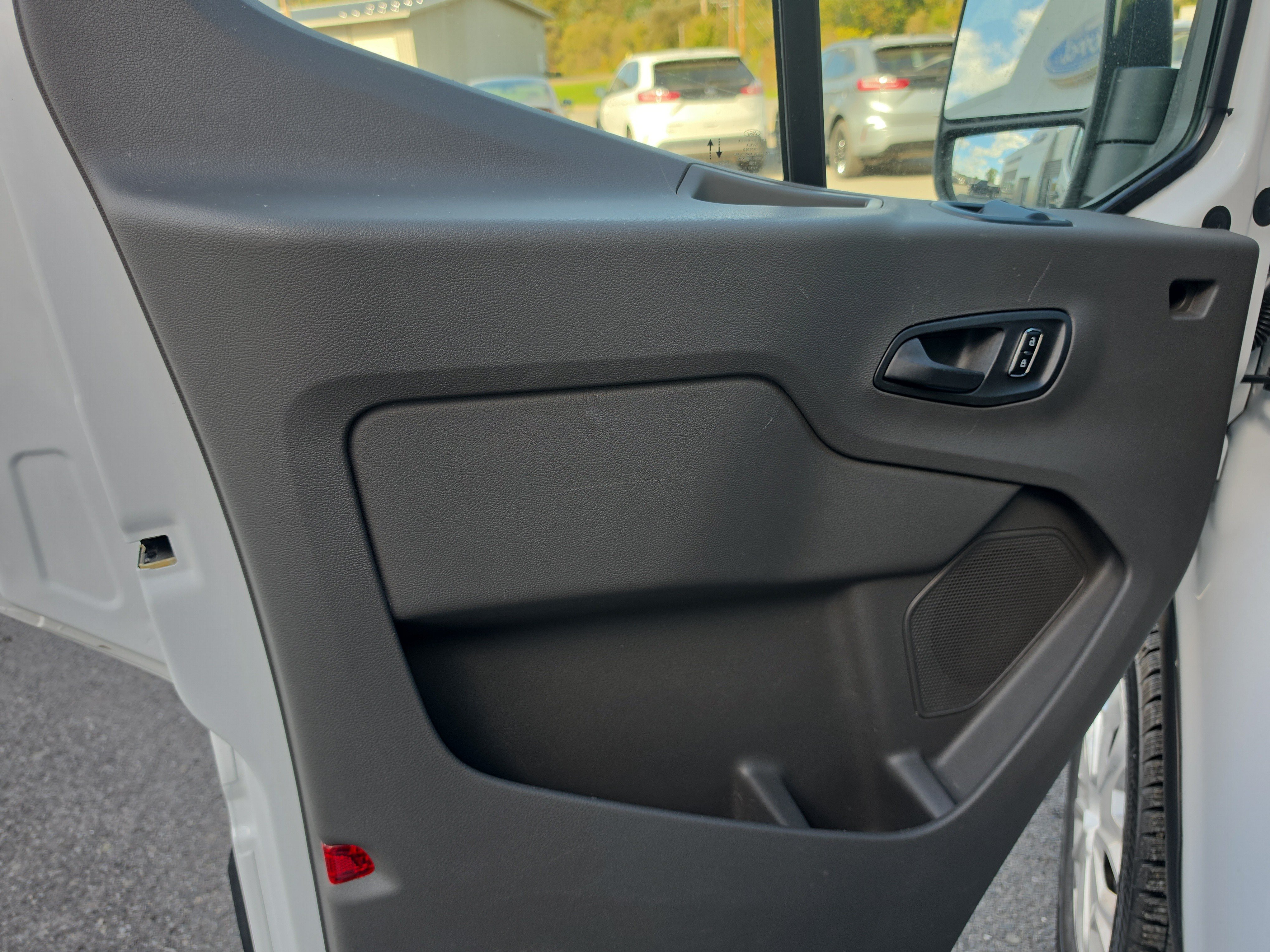 Used 2025 Ford Transit 250 Low Roof w/ Exterior Upgrade Package RWD image 18
