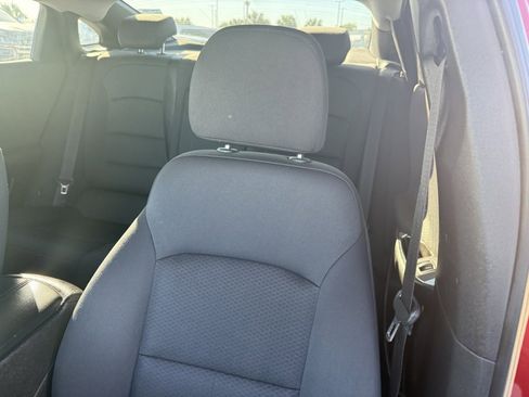 Used 2016 Chevrolet Malibu LT image 22