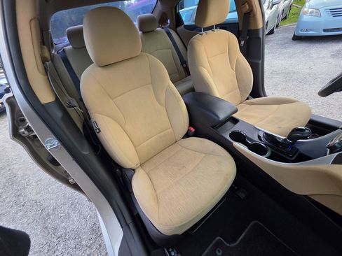 Used 2011 Hyundai Sonata GLS image 19