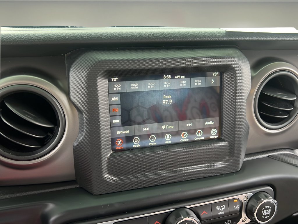 Used 2022 Jeep Gladiator Sport AWD/4WD image 24
