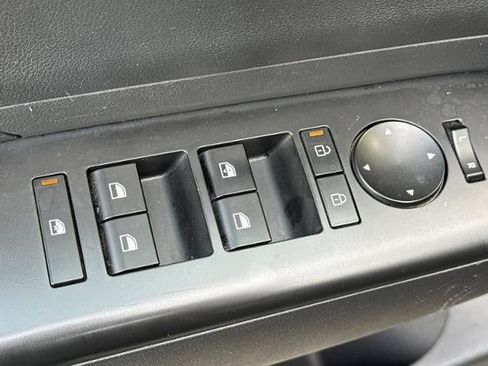 Used 2024 Hyundai Kona SEL AWD/4WD image 16