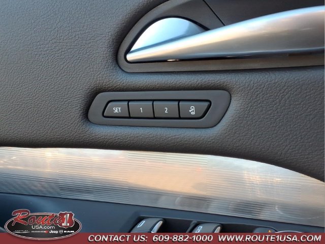 Used 2025 Cadillac XT4 Premium Luxury AWD/4WD image 23