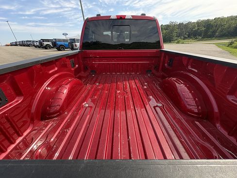 Used 2023 Ford F250 Lariat w/ Sport Appearance Package AWD/4WD image 14